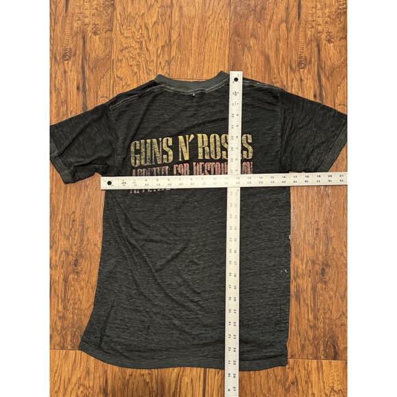 VTG HANDTEX Gun's N' Roses DISTRESSED T-Shirt Appetite Destruction Thin/Holes-M - Picture 9 of 9
